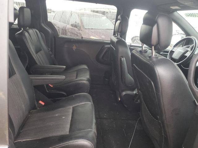 2015 CHRYSLER TOWN & COU - 2C4RC1HG5FR699937