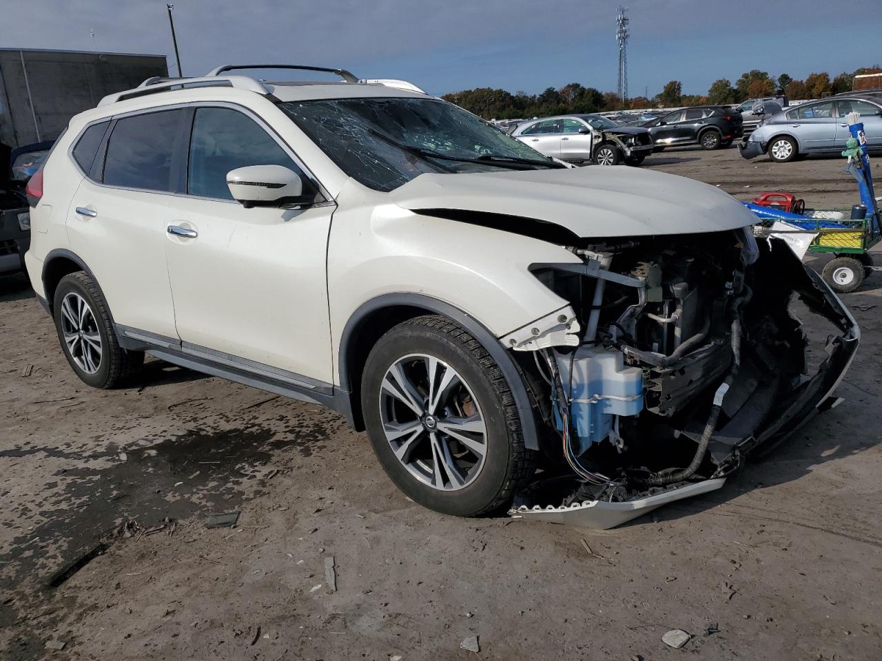 Lot #3040850754 2017 NISSAN ROGUE SV