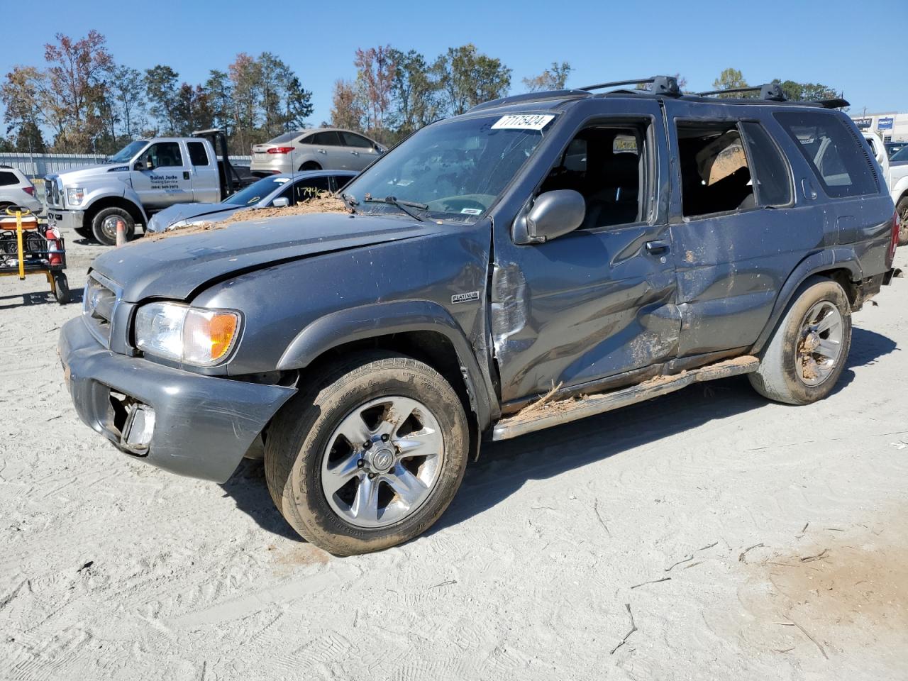 Lot #2955346509 2004 NISSAN PATHFINDER