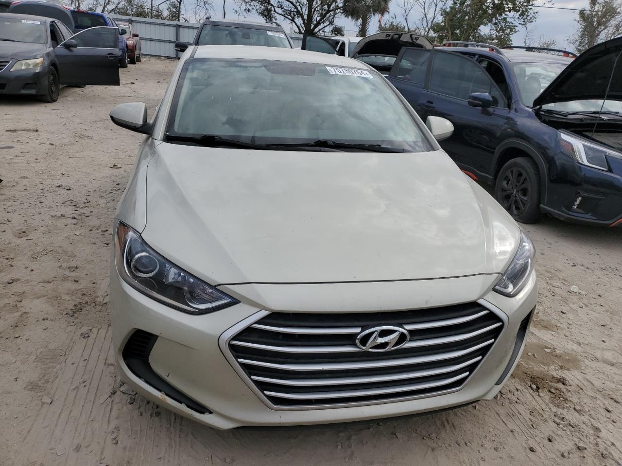 Lot #2981564802 2018 HYUNDAI ELANTRA SE