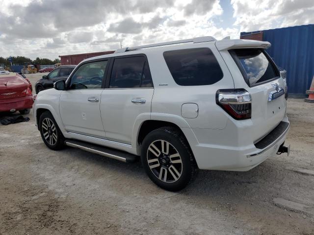 VIN JTEZU5JR3J5173839 2018 Toyota 4runner, SR5 no.2