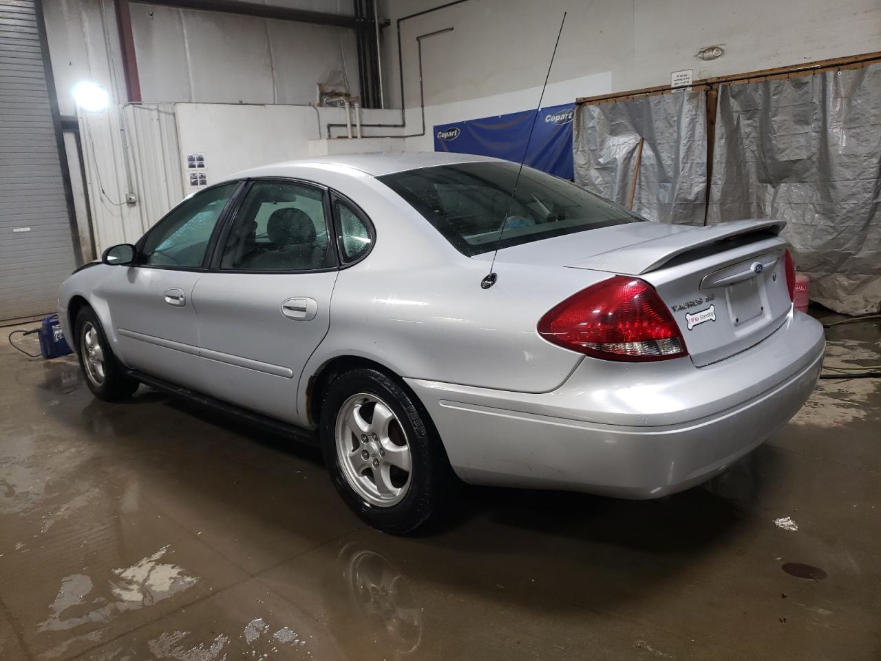 Lot #2947526811 2005 FORD TAURUS SE