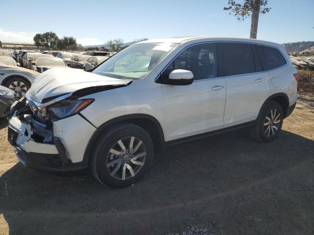 HONDA PILOT EXL 2019 white  gas 5FNYF6H57KB071916 photo #1