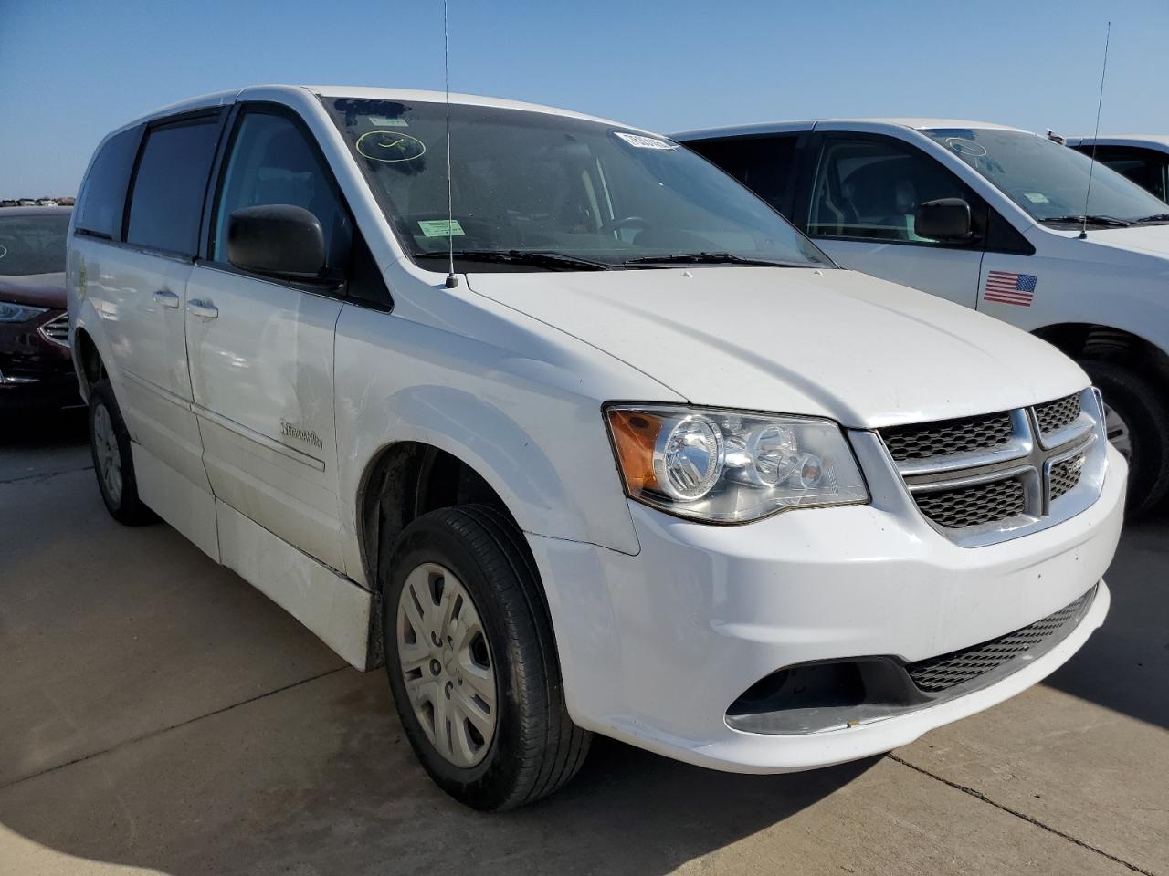 Lot #2925443431 2017 DODGE GRAND CARA