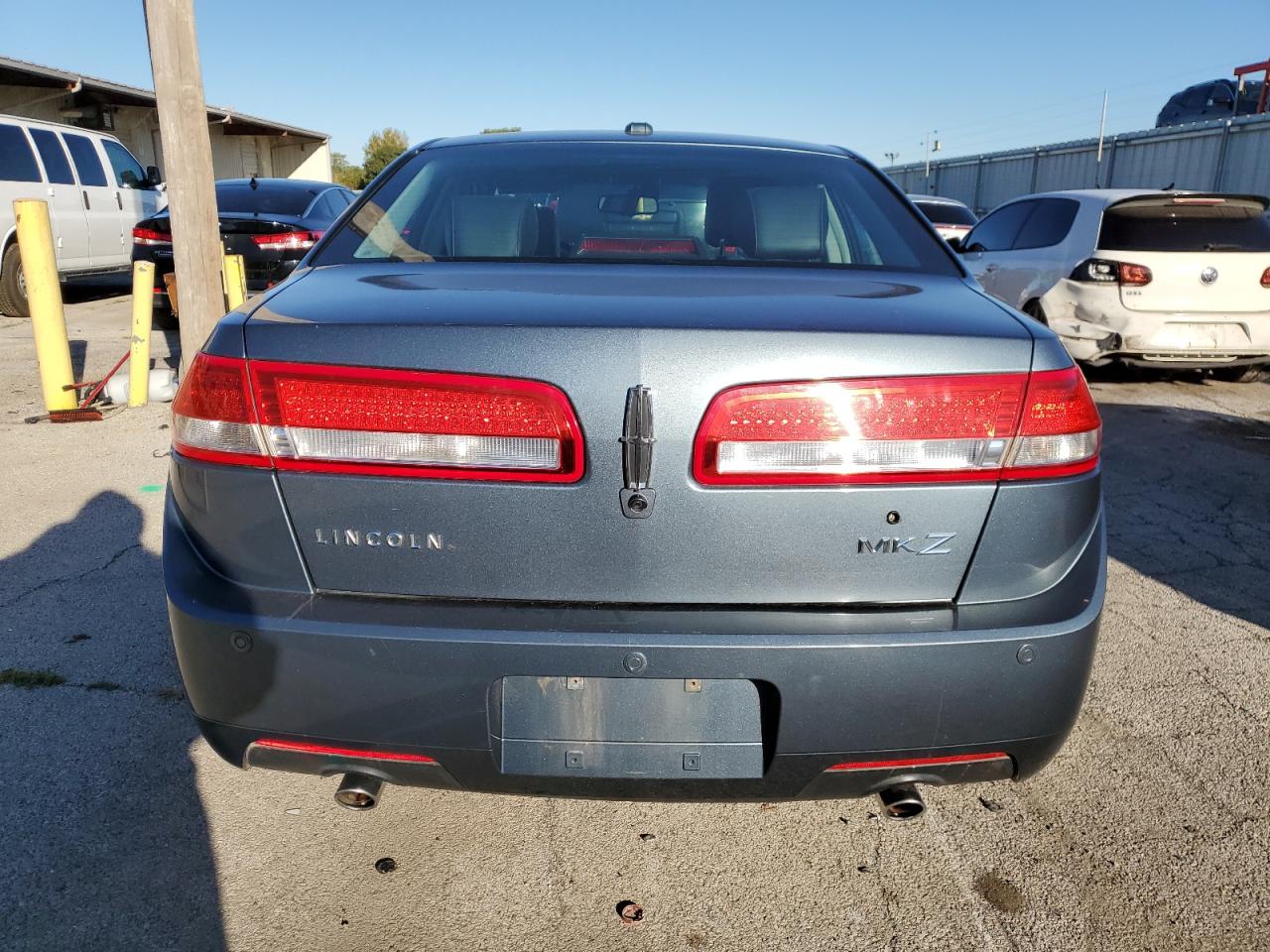 Lot #2976310394 2011 LINCOLN MKZ