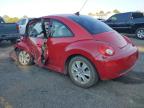 VOLKSWAGEN NEW BEETLE photo