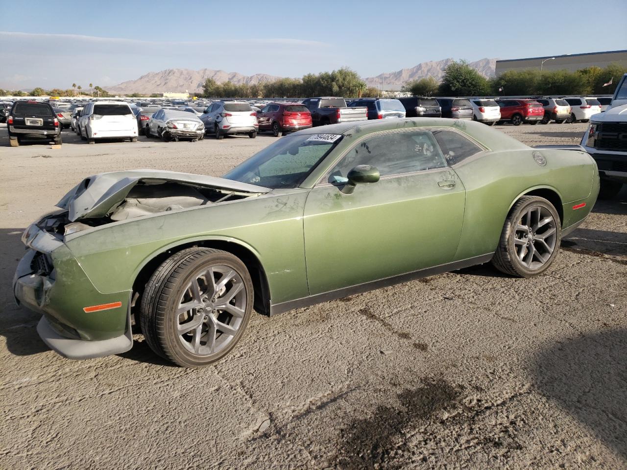  Salvage Dodge Challenger