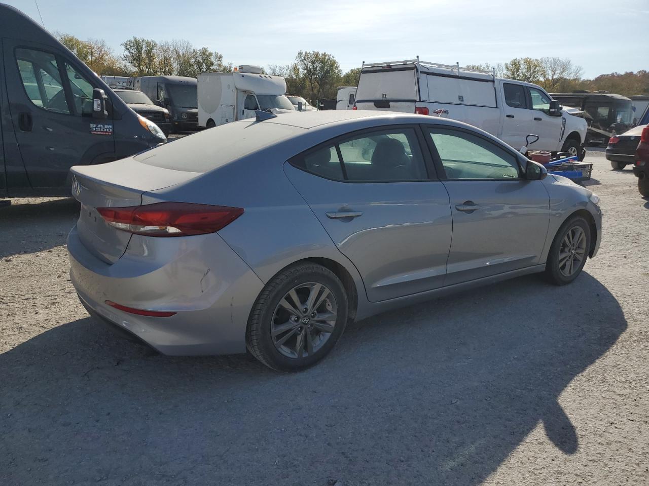 Lot #2989087944 2017 HYUNDAI ELANTRA SE