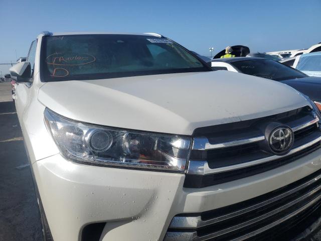 VIN 5TDDZRFH2JS901720 2018 Toyota Highlander, Limited no.5