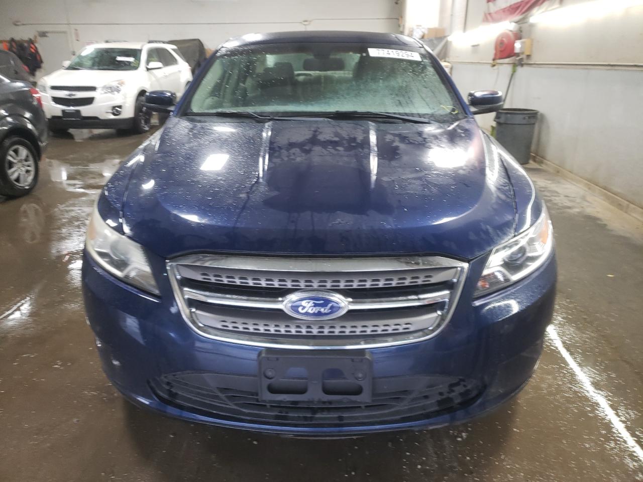 Lot #2947526817 2012 FORD TAURUS SEL