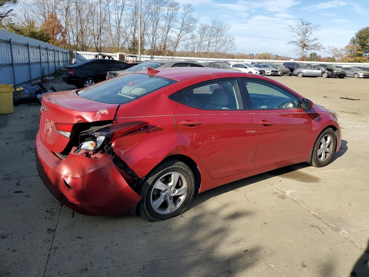 Lot #2959965311 2015 HYUNDAI ELANTRA SE