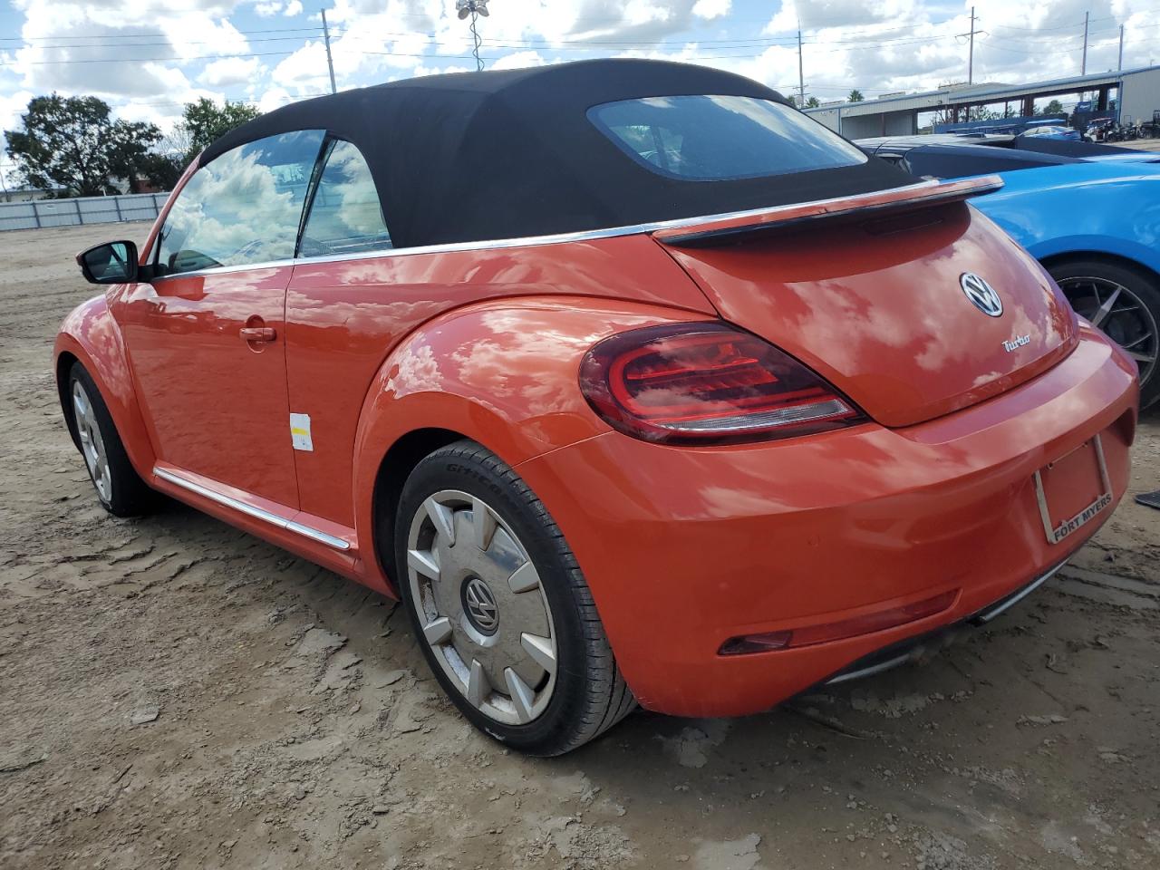 Lot #2894699912 2019 VOLKSWAGEN BEETLE S