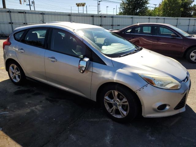 VIN 1FADP3K26DL188563 2013 Ford Focus, SE no.4