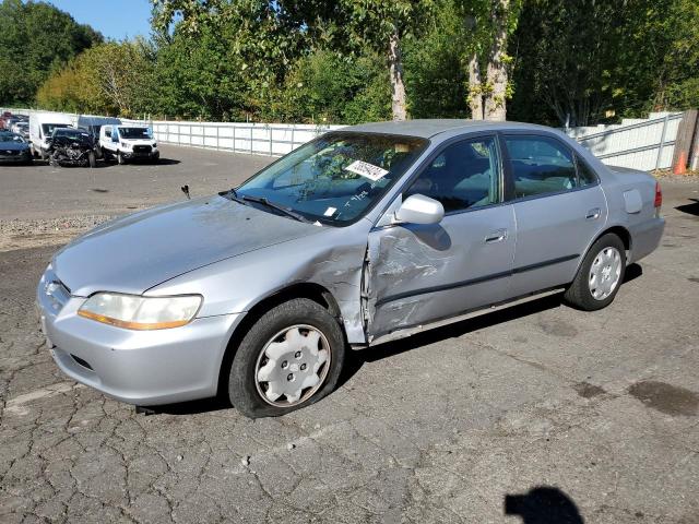 HONDA ACCORD LX 2000 silver  gas 1HGCG5642YA043813 photo #1