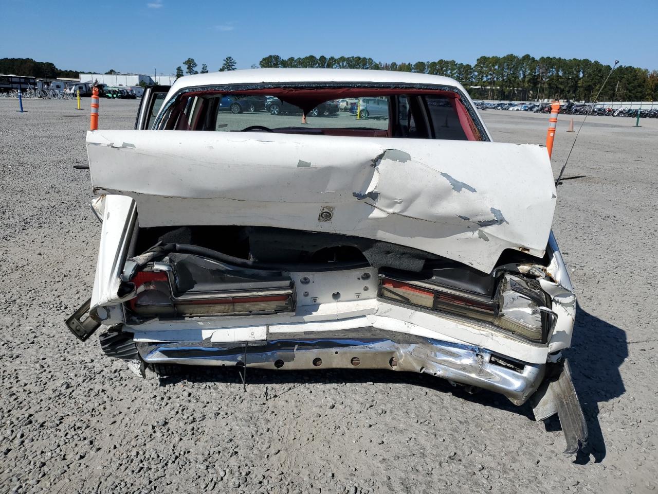 Lot #2976862256 1990 OLDSMOBILE DELTA 88 R