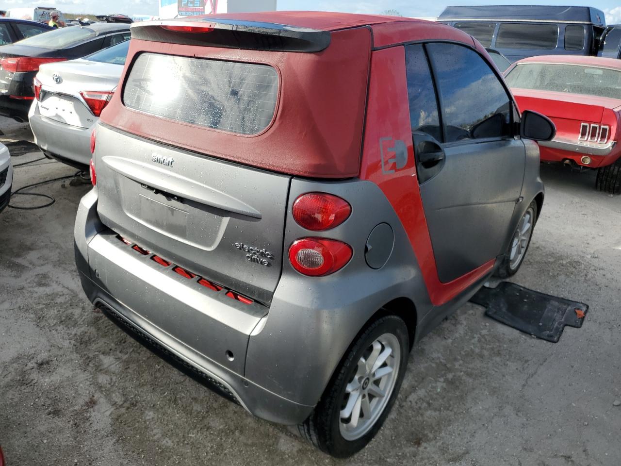 Lot #2973859512 2015 SMART FORTWO