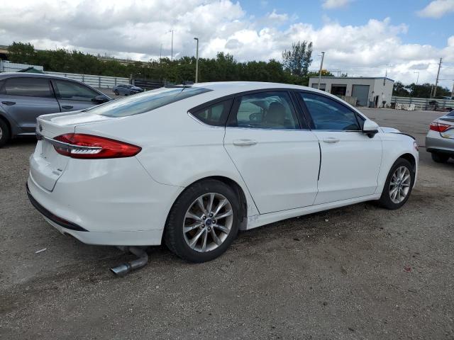 VIN 3FA6P0HD5HR256701 2017 Ford Fusion, SE no.3