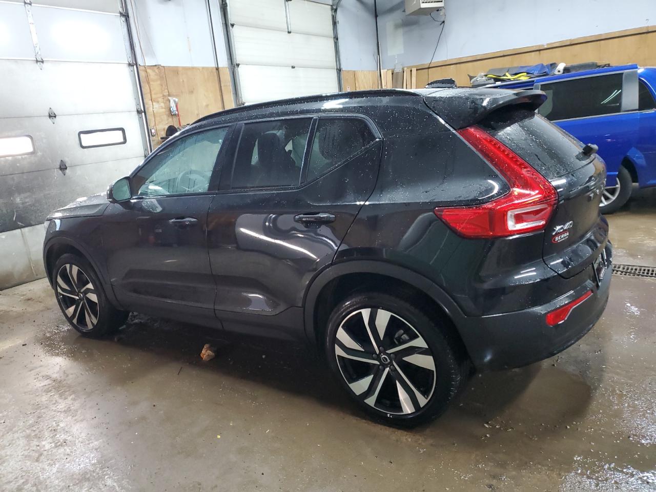 Lot #3033355816 2023 VOLVO XC40 PLUS