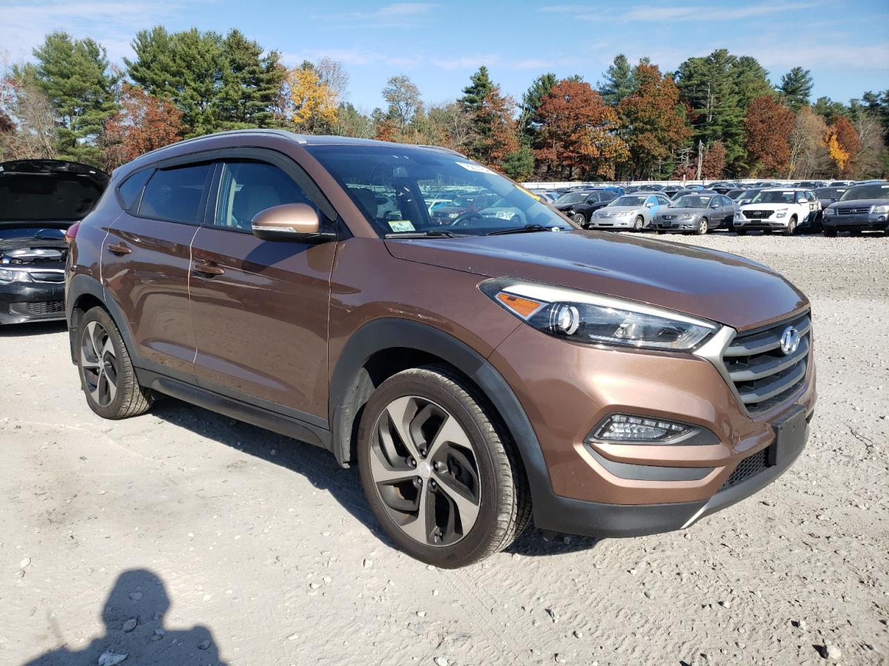 Lot #2996146394 2016 HYUNDAI TUCSON LIM