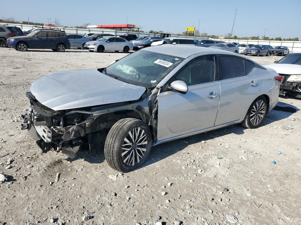 Lot #2996901840 2023 NISSAN ALTIMA SV