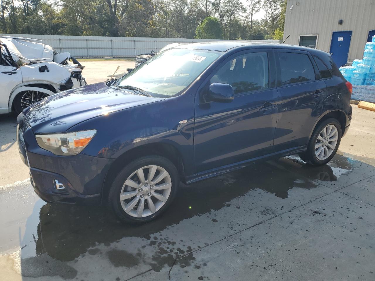 Lot #2945565078 2011 MITSUBISHI OUTLANDER