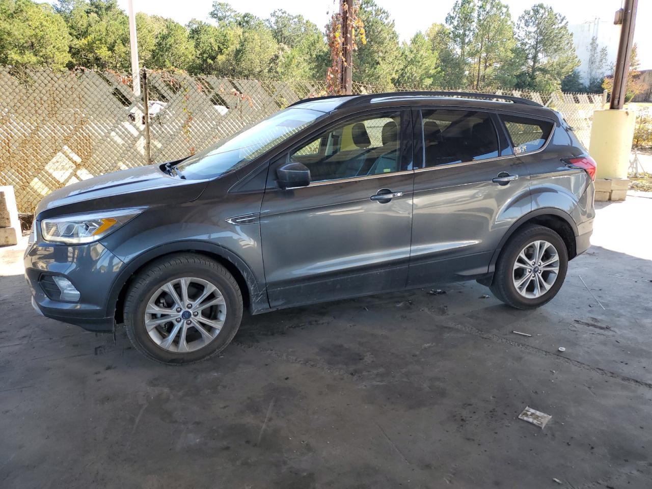 Lot #2976966664 2019 FORD ESCAPE SEL