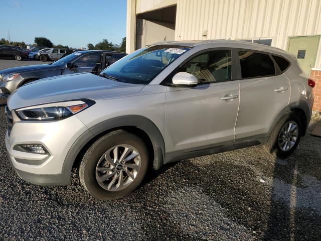 VIN KM8J33A20GU161167 2016 Hyundai Tucson, Limited no.1