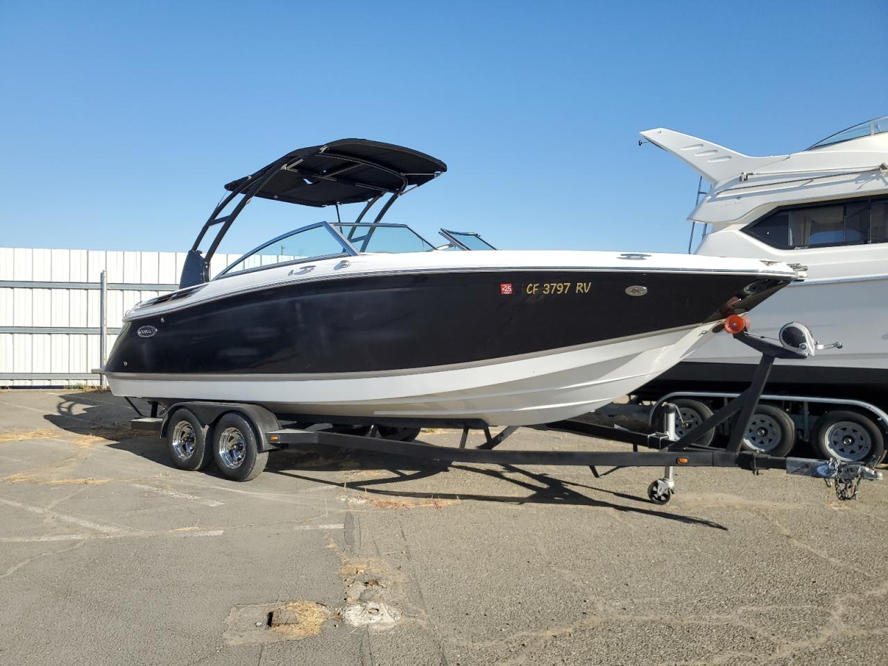 Lot #2907308972 2014 COBL BOAT