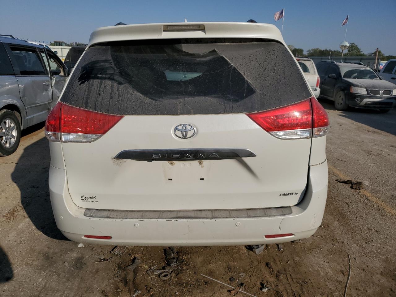 Lot #3006444085 2011 TOYOTA SIENNA XLE