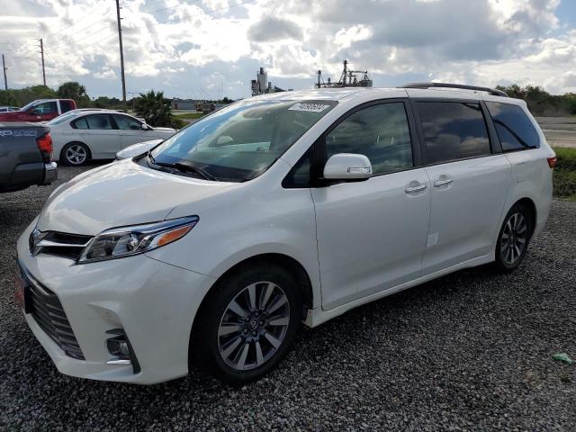 VIN 5TDYZ3DC1JS954835 2018 Toyota Sienna, Xle no.1