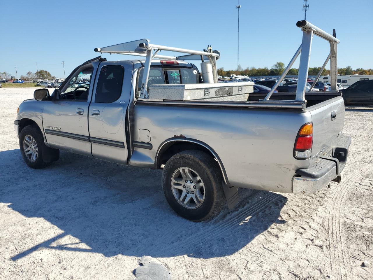 Lot #2969959918 2002 TOYOTA TUNDRA ACC