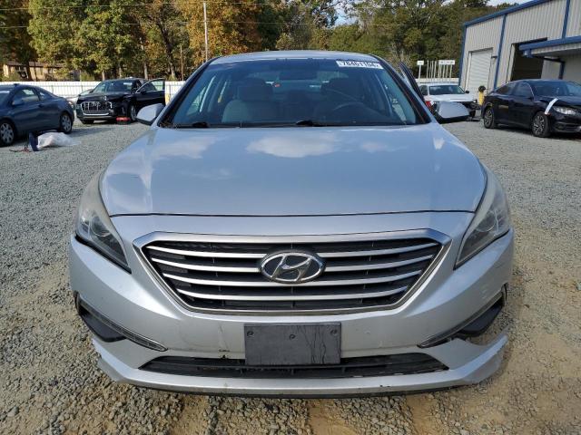 VIN 5NPE24AF7FH107830 2015 Hyundai Sonata, SE no.5