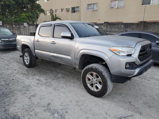 VIN 5TFAX5GN7JX130946 2018 Toyota Tacoma, Double Cab no.4