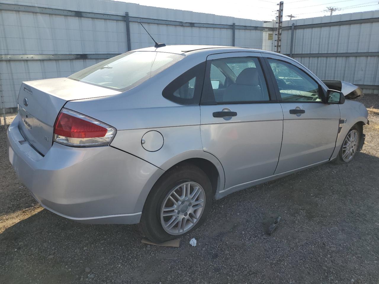 FORD FOCUS SE 2008 silver  gas 1FAHP35NX8W130662 photo #4