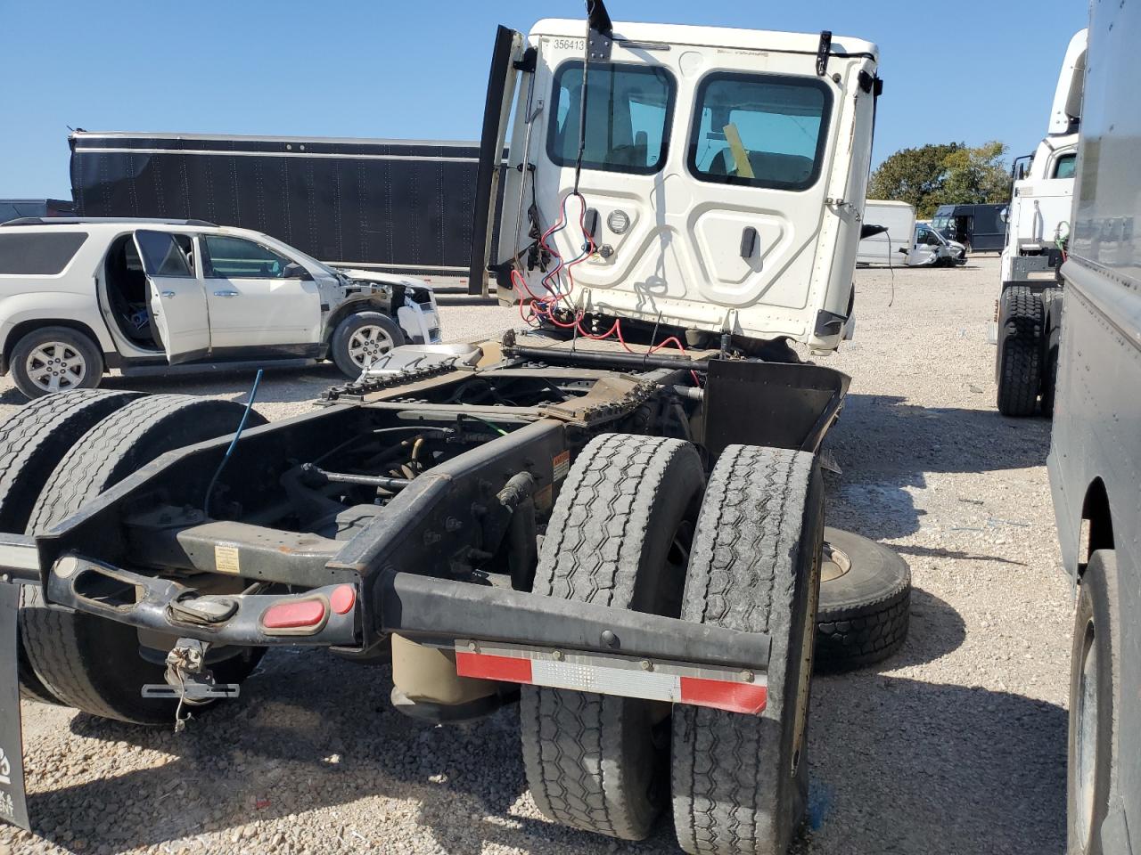 Lot #2972226120 2020 FREIGHTLINER CASCADIA 1