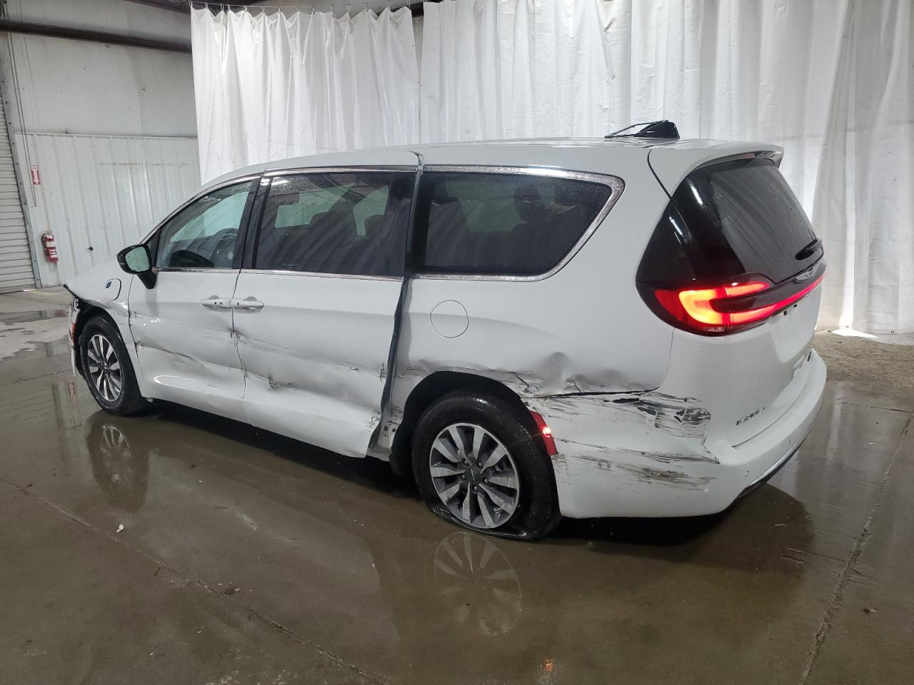 Lot #2965420151 2024 CHRYSLER PACIFICA H