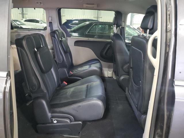 2015 CHRYSLER TOWN & COU - 2C4RC1CGXFR540032