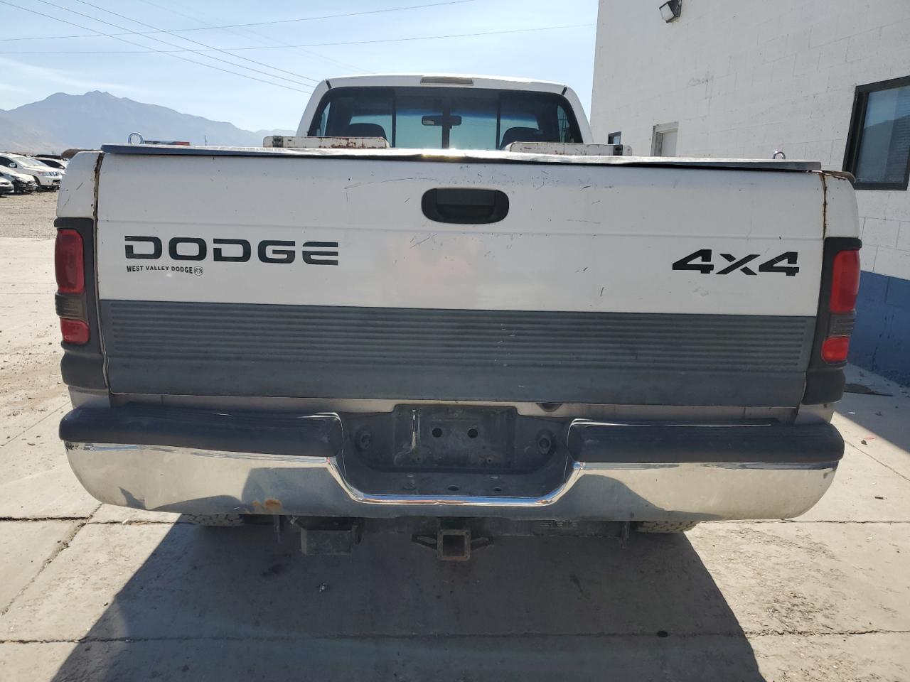 Lot #2872138134 1998 DODGE RAM 2500