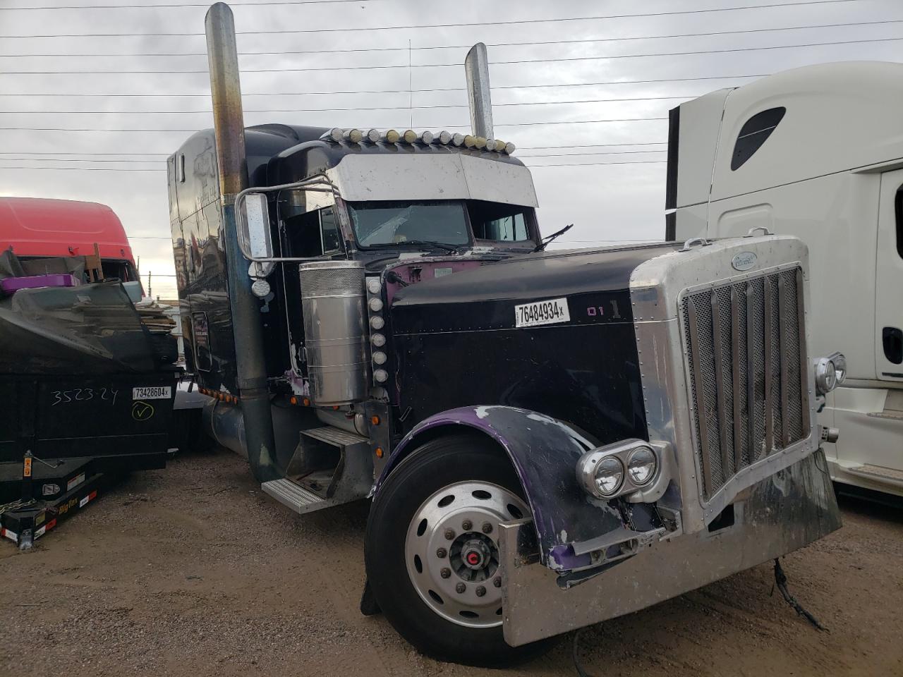 Lot #3049576654 2000 PETERBILT 379