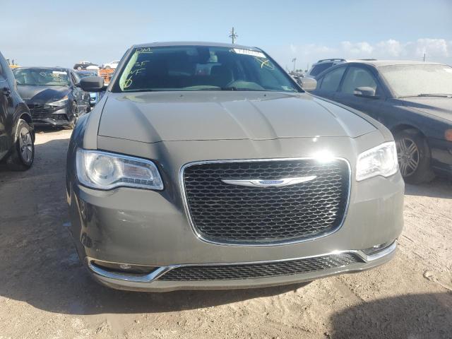 VIN 2C3CCARG6KH676403 2019 Chrysler 300, Touring no.5