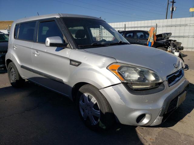 VIN KNDJT2A5XD7760418 2013 KIA Soul no.4