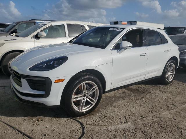 VIN WP1AA2A56NLB08909 2022 Porsche Macan no.1