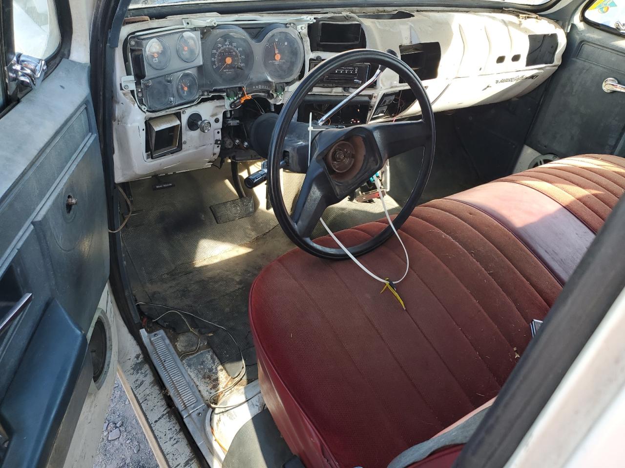 Lot #2902962725 1990 CHEVROLET SUBURBAN R