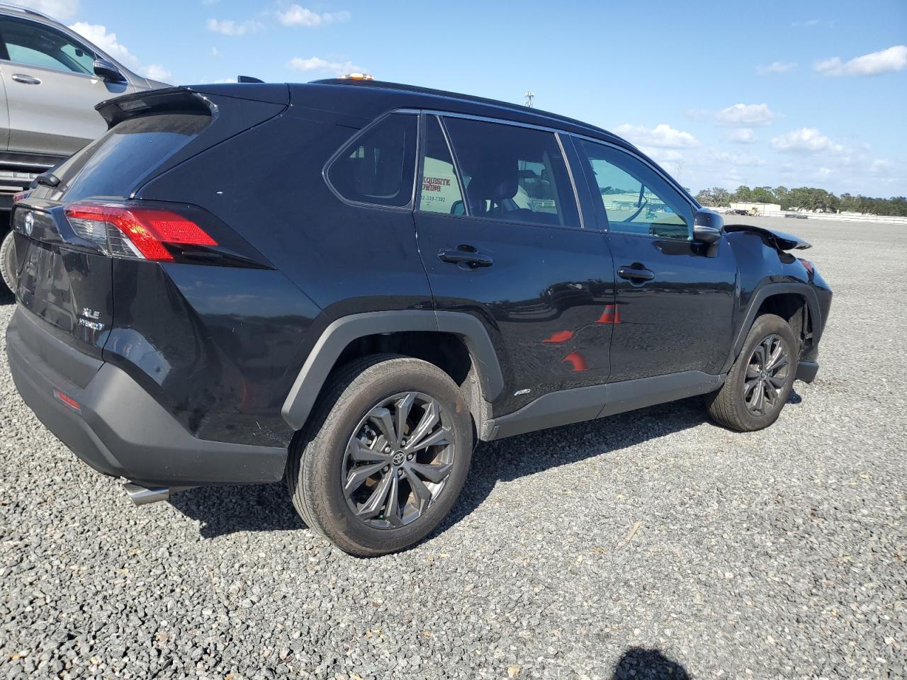 Lot #2989157932 2023 TOYOTA RAV4 XLE P