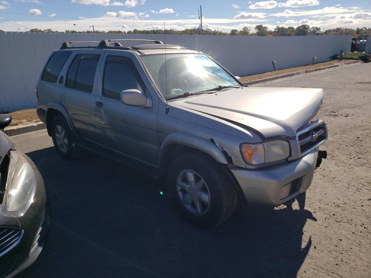 Lot #2945550077 2001 NISSAN PATHFINDER