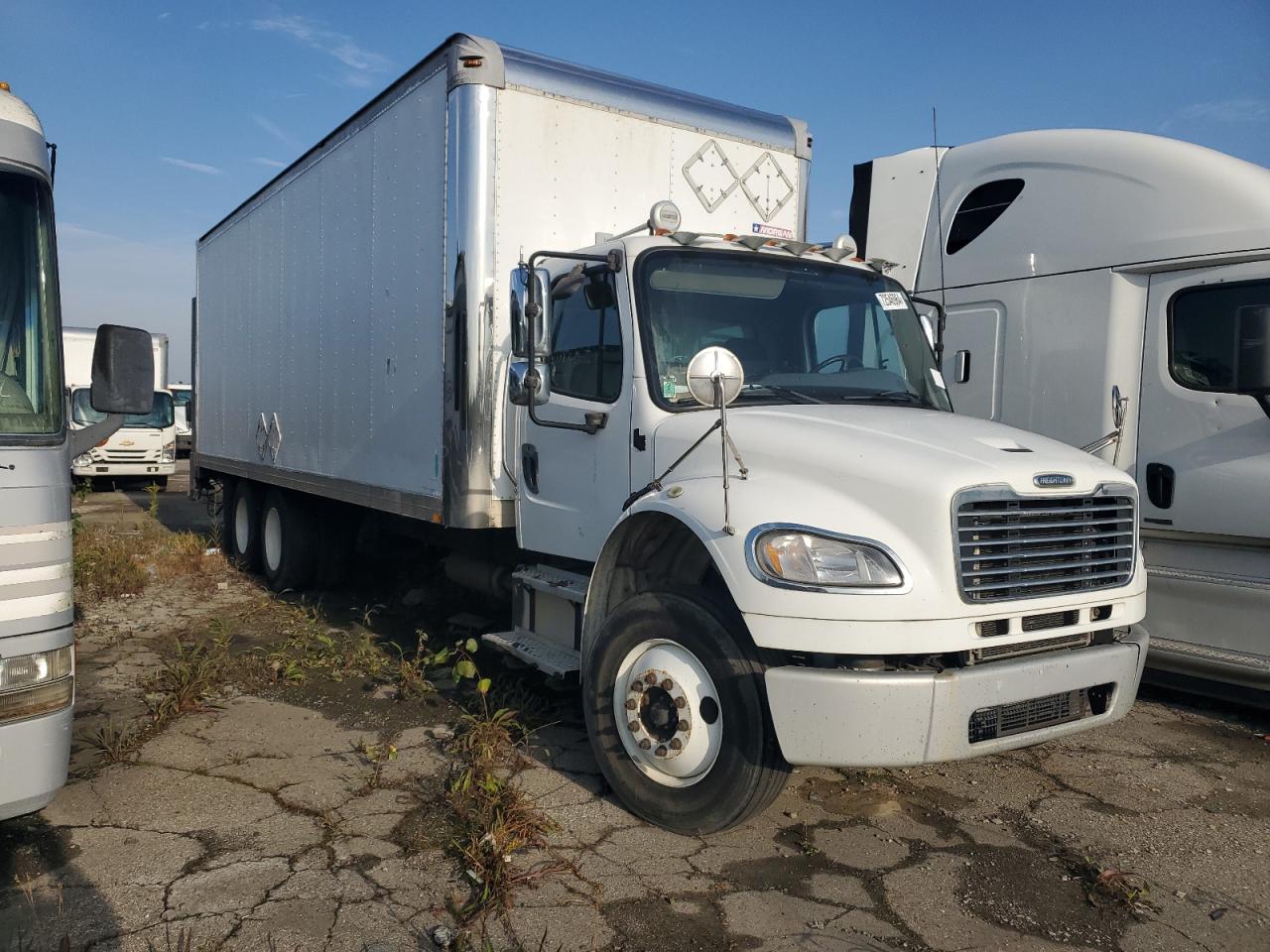 Lot #2886008229 2015 FREIGHTLINER M2 106 MED