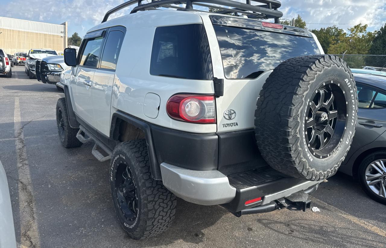 Lot #2923642569 2014 TOYOTA FJ CRUISER