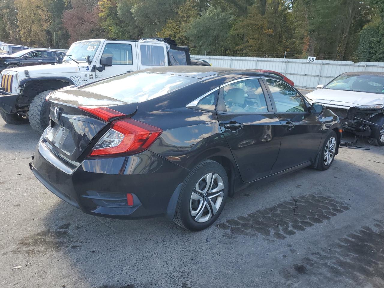 Lot #2945289518 2018 HONDA CIVIC LX