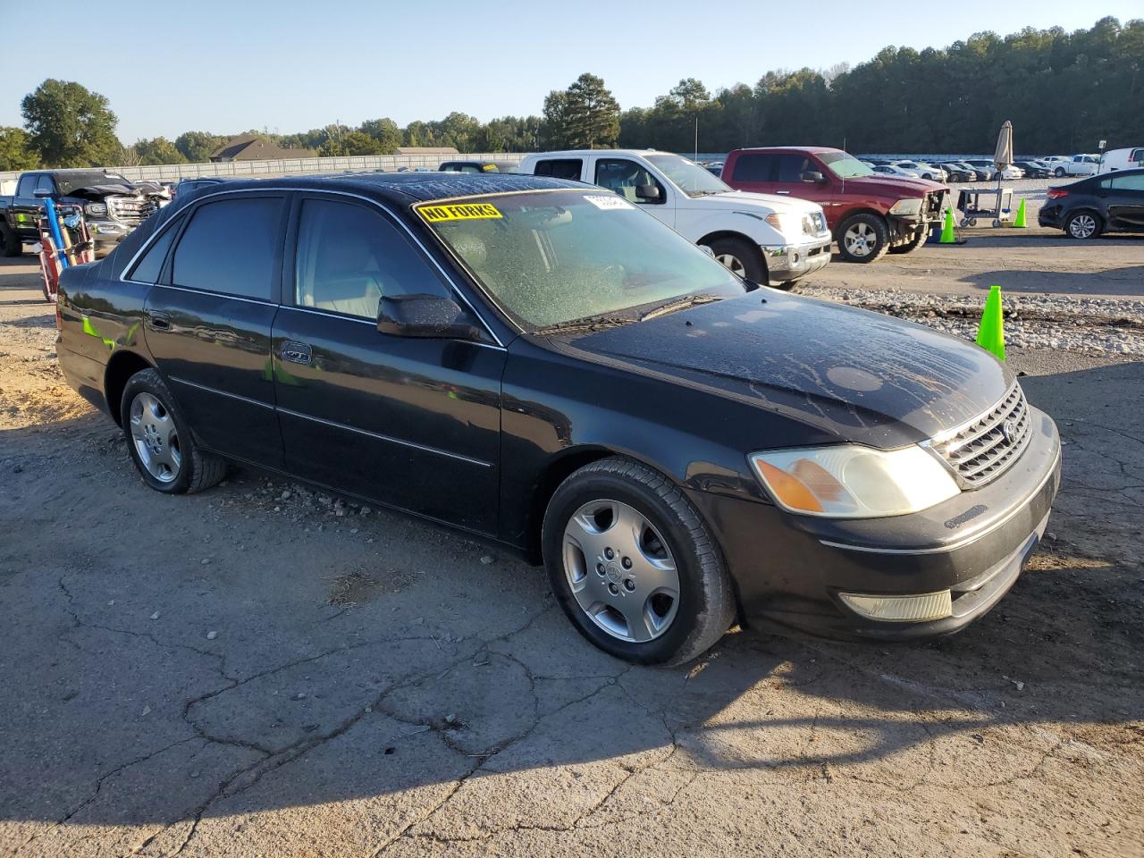 Lot #2895148841 2004 TOYOTA AVALON XL