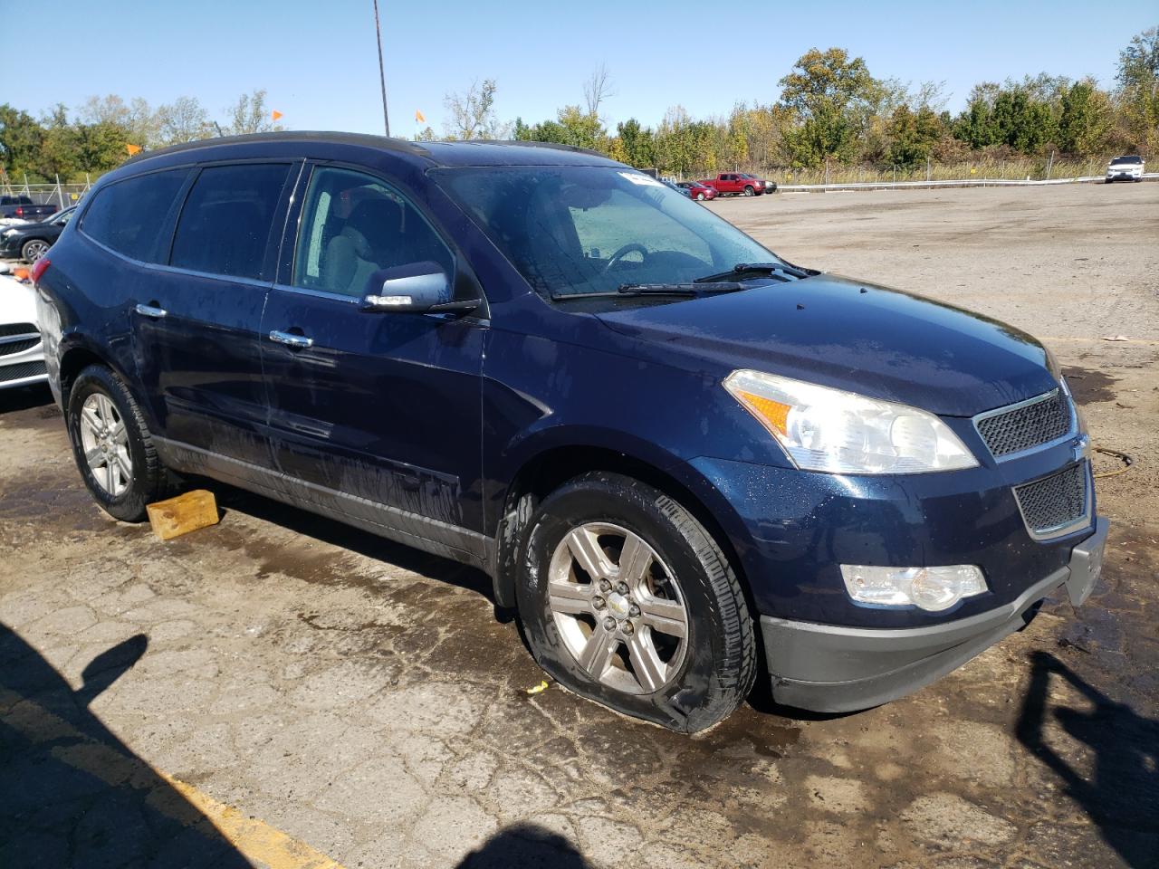 Lot #2945540101 2011 CHEVROLET TRAVERSE L